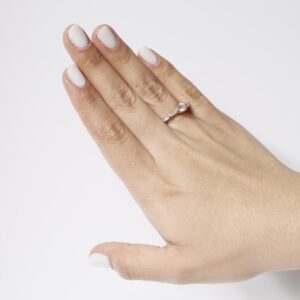 Anillo rose gold en forma ascendente