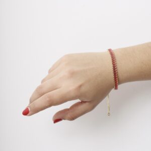 Pulsera de cristales rojas